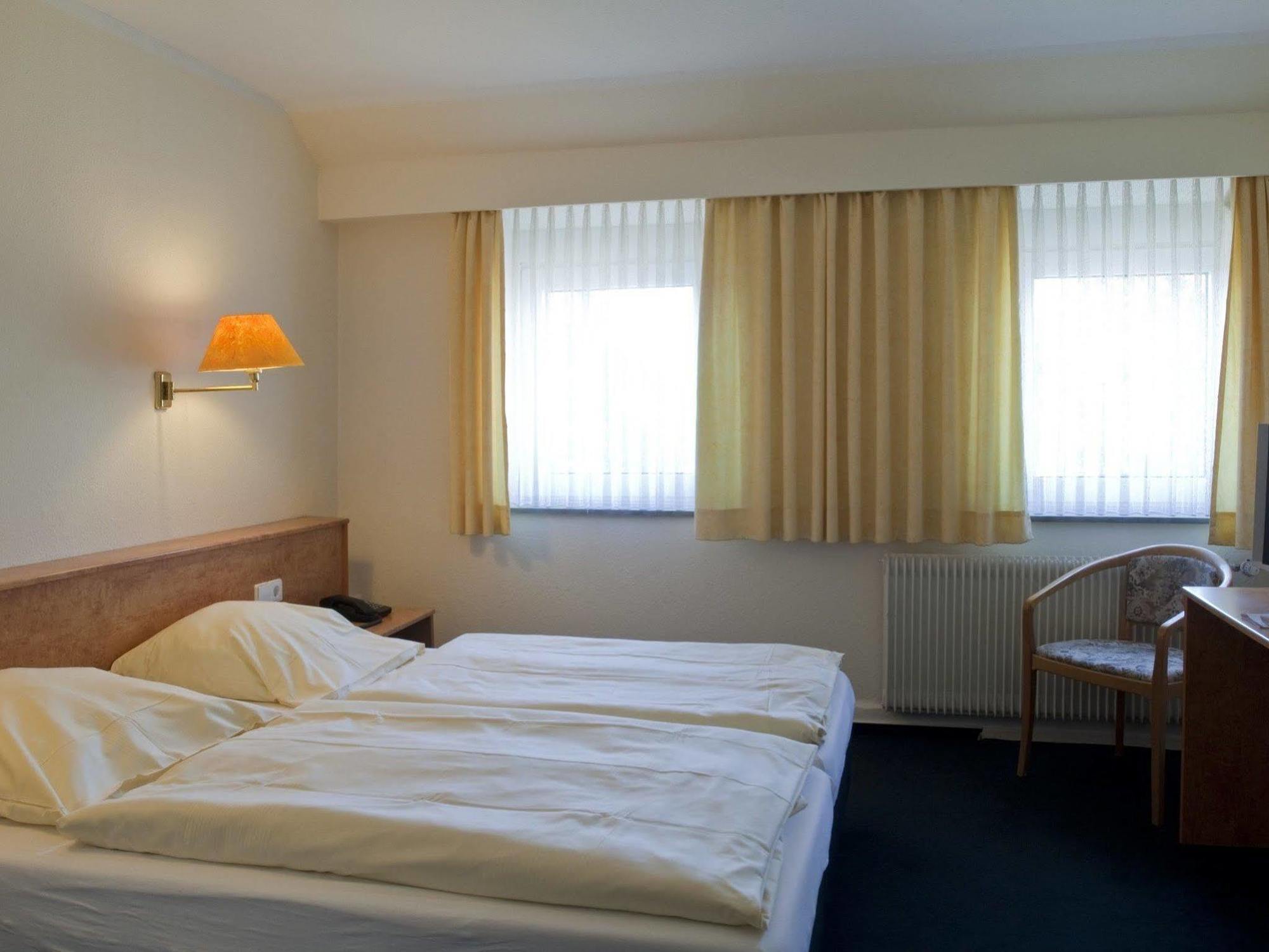 Büscher's Hotel und Restaurant Bielefeld Habitación foto